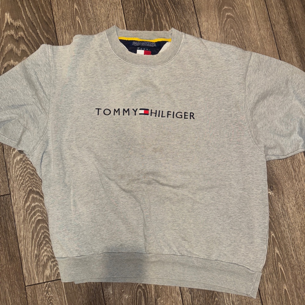 Tommy Hilfiger Light Gray Logo T-Shirt